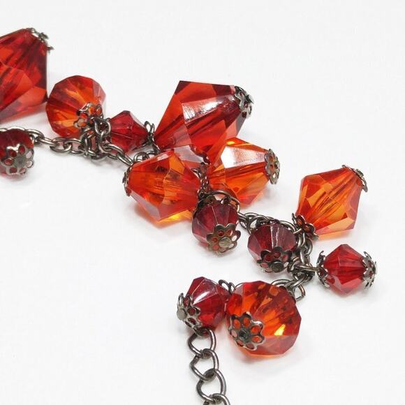 Red Lucite Beaded Bracelet, Cluster Dangle Beads, 7 Inches - Picture 2 of 8